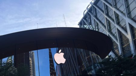 Apple sheds $700 billion as Microsoft regains the world’s most valuable company title — amid President Trump’s steep tariffs on Chinese imports